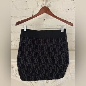 Guess Y2K Lace Bodycon Skirt 
Size: Small
NWT